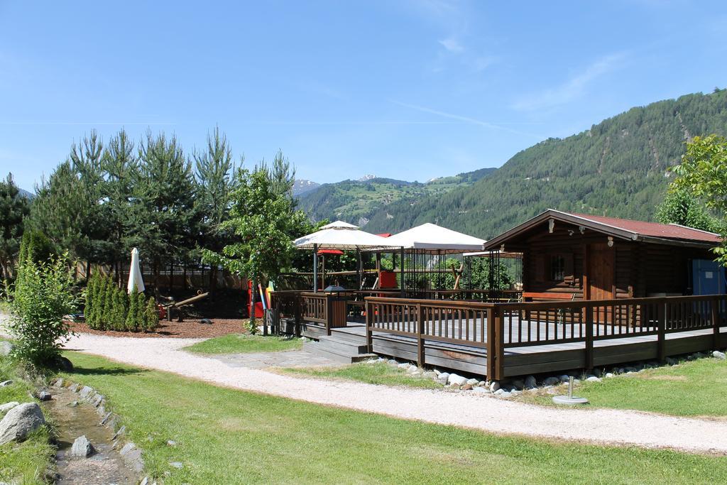 Familien Hotel Mozart Ried im Oberinntal Luaran gambar
