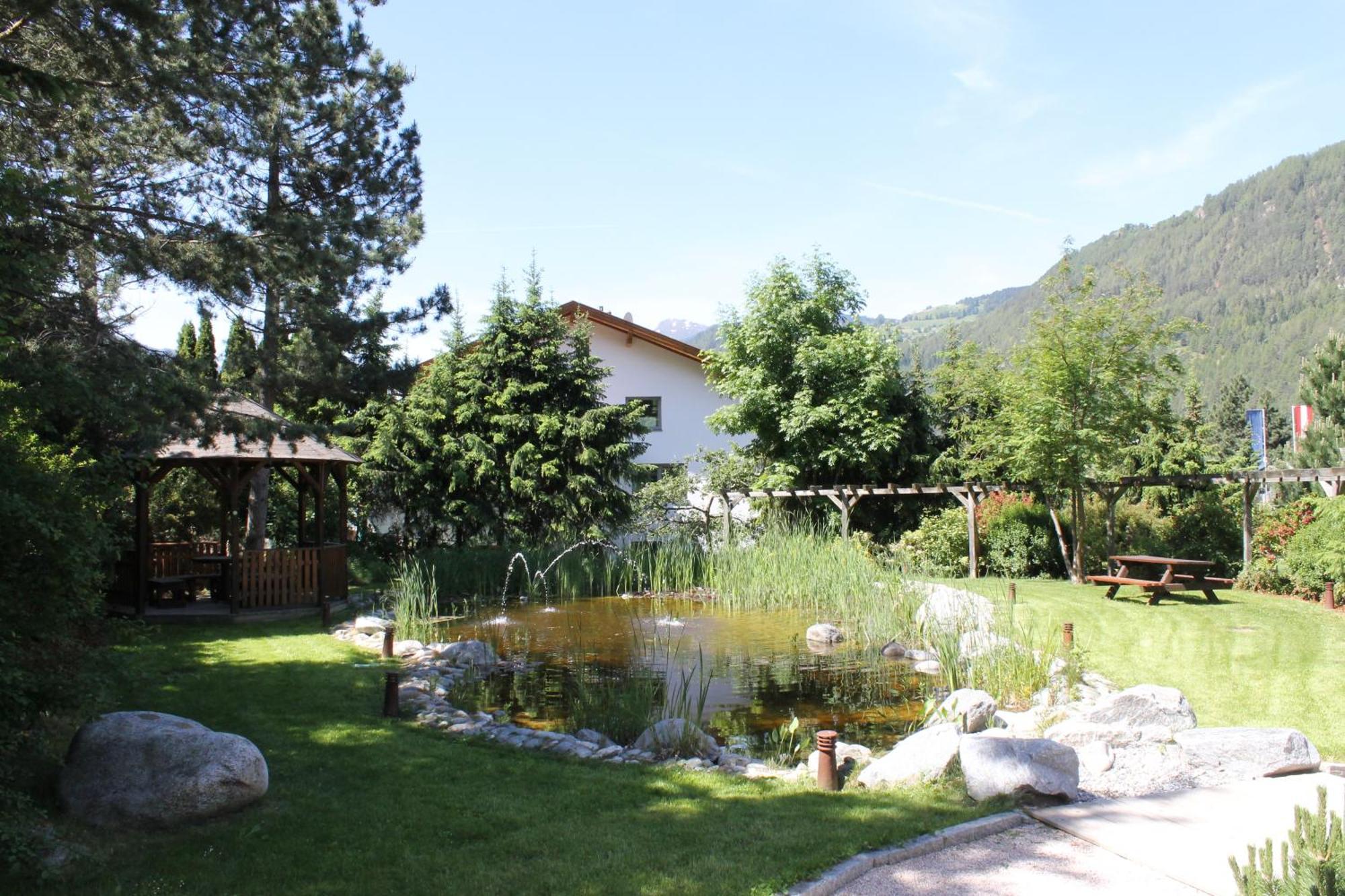 Familien Hotel Mozart Ried im Oberinntal Luaran gambar
