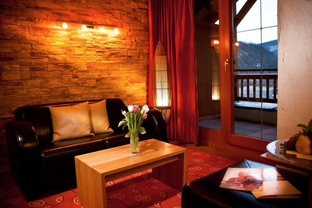 Familien Hotel Mozart Ried im Oberinntal Luaran gambar