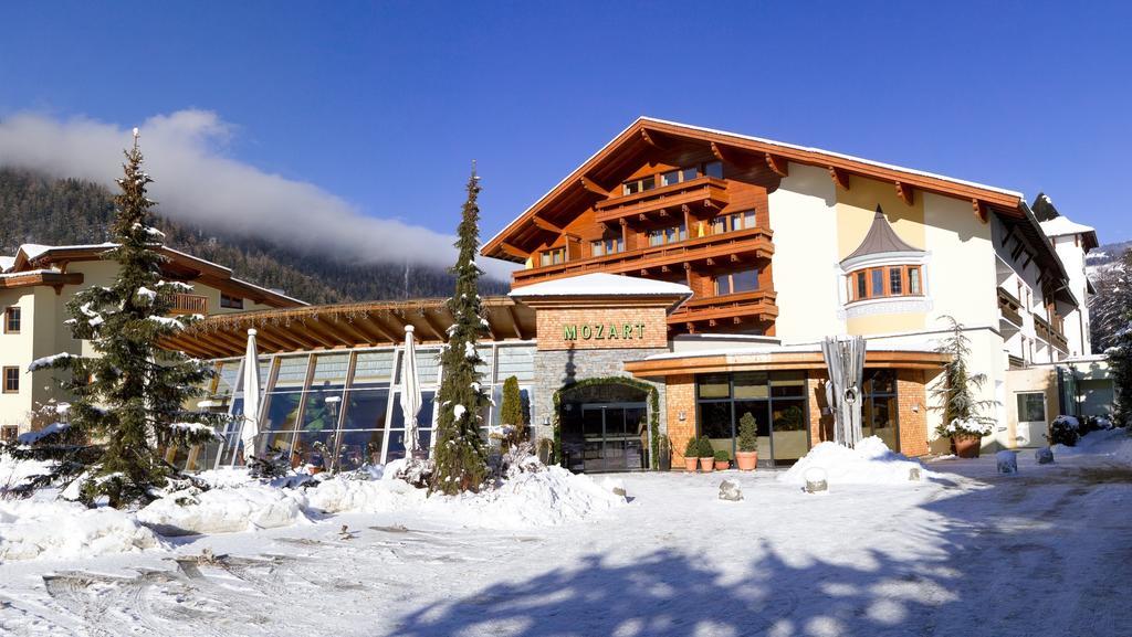Familien Hotel Mozart Ried im Oberinntal Luaran gambar
