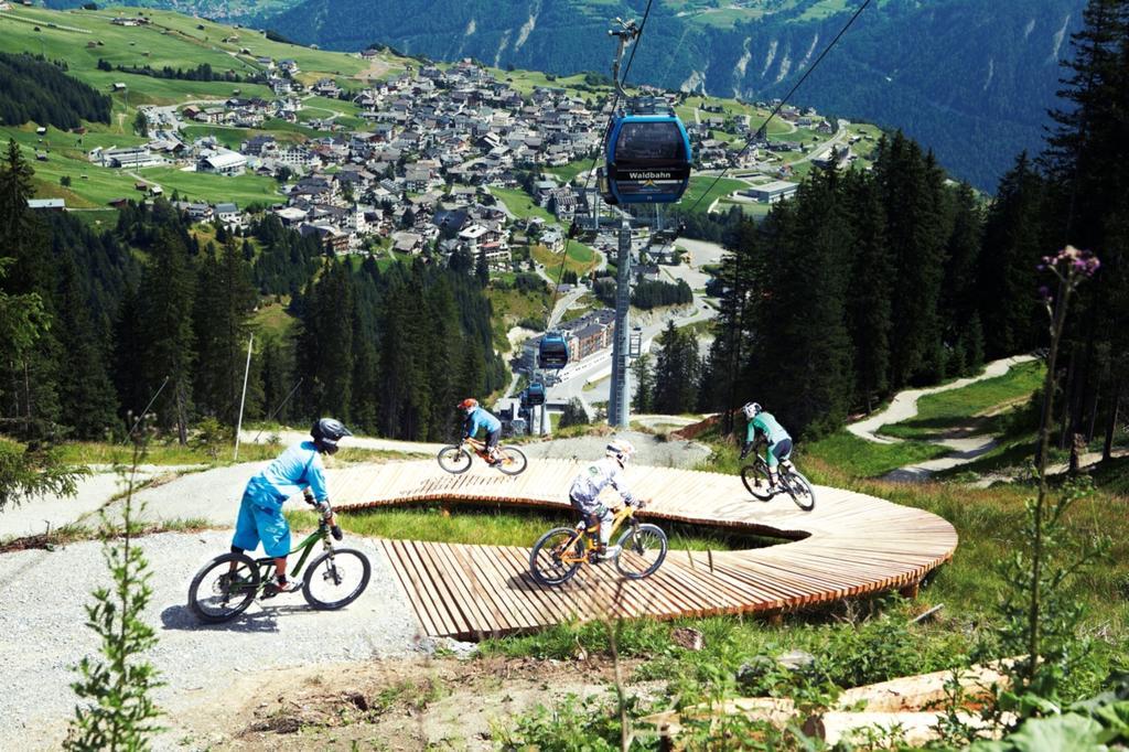 Familien Hotel Mozart Ried im Oberinntal Luaran gambar